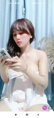 Miss Vivi baju transparan