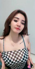 Chiko Gadis Host Cantik Mango Live