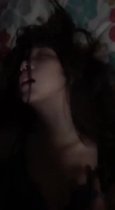 Genjot Elvina Aprilia Cantik Hari Valentine